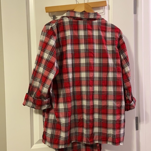 V.S black, red and white classic button down pajamas with drawstring waist. - Picture 10 of 12